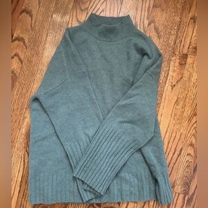 Jcrew 100% cashmere Mockneck BB404